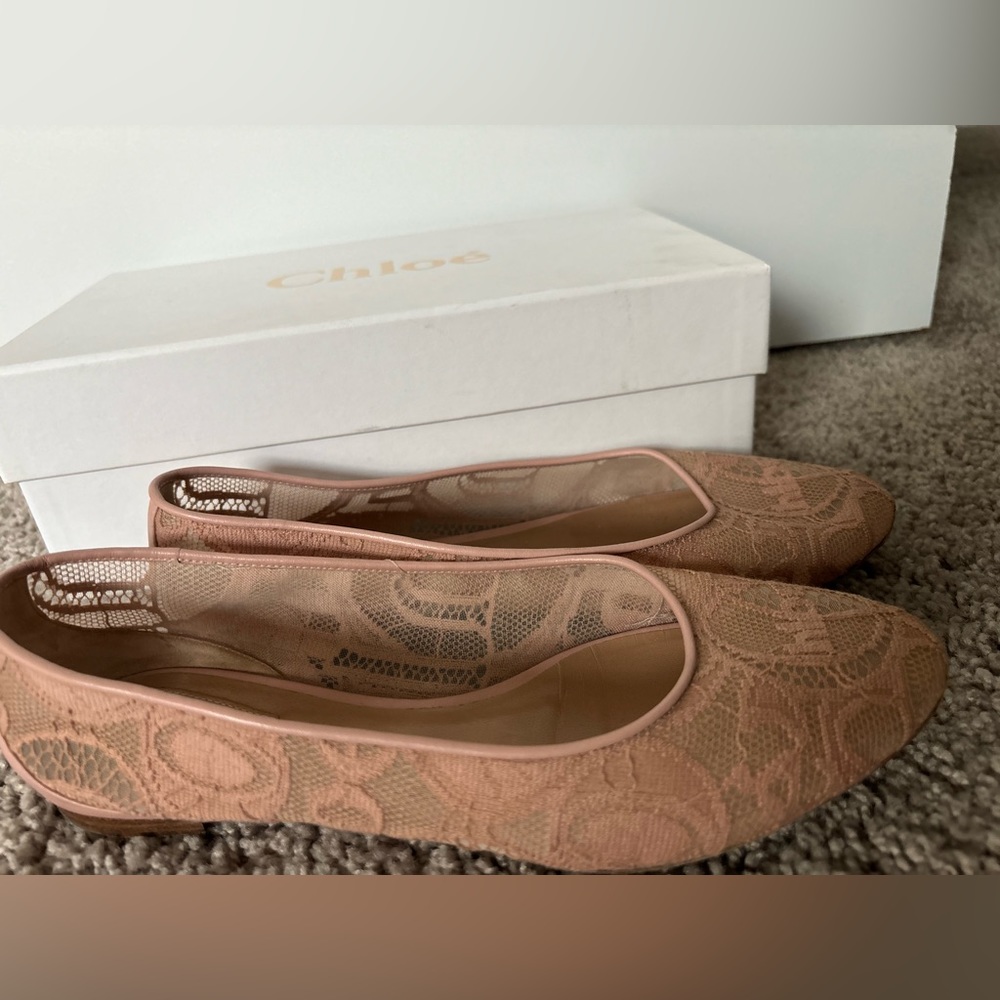 Chloe Lace flat Ballerinas size 38 Excellent Condition with Original Box nude